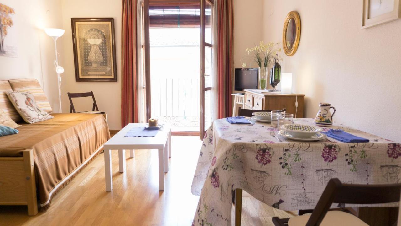 Bonita Vivienda En El Corazon De Zaragoza Apartment Exterior foto
